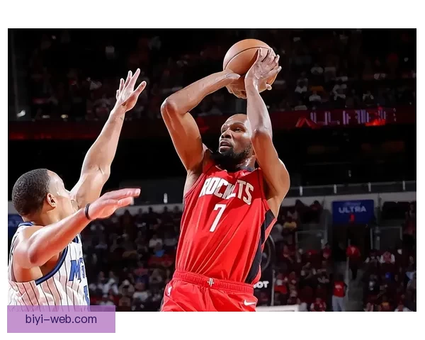 杜兰特末节与队友畅聊大笑轻松终结老鹰11连胜贡献25分6篮板